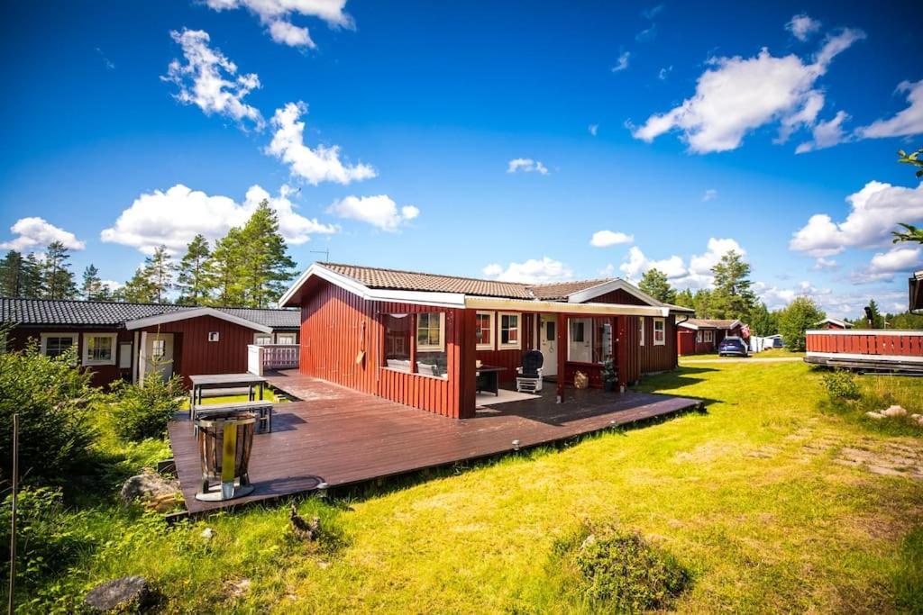 Villa Langroesta; Ruime Blokhut Grenzend Aan Bos Hagfors Exterior foto