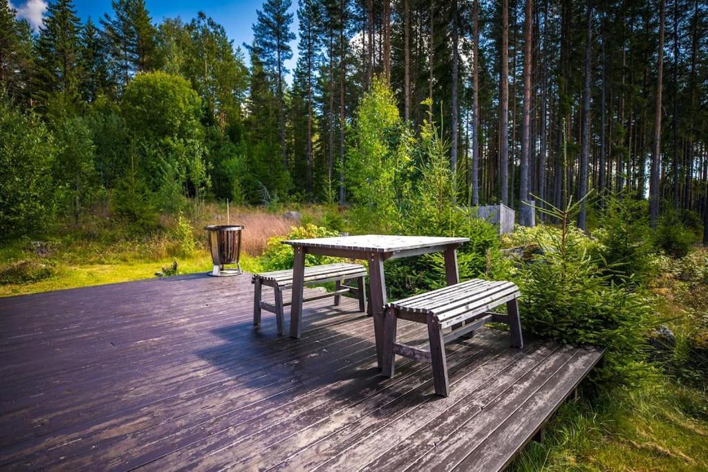 Villa Langroesta; Ruime Blokhut Grenzend Aan Bos Hagfors Exterior foto